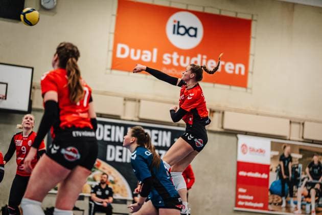 Volleyball Women Season 2024 2025 2 Volleyball Bundesliga Women Pro ETV Hamburg vs Allbau Volleys Essen 22 02 2025 Attack by Svea Frobel 11, ETV Hamburg Hamburg Lokstedter Steindamm 52 Hamburg Germany