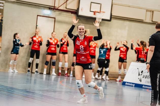 Volleyball Women Season 2024 2025 2 Volleyball Bundesliga Women Pro ETV Hamburg vs Allbau Volleys Essen 22 02 2025 Zoe Konjer 8, ETV Hamburg at the entrance Hamburg Lokstedter Steindamm 52 Hamburg Germany