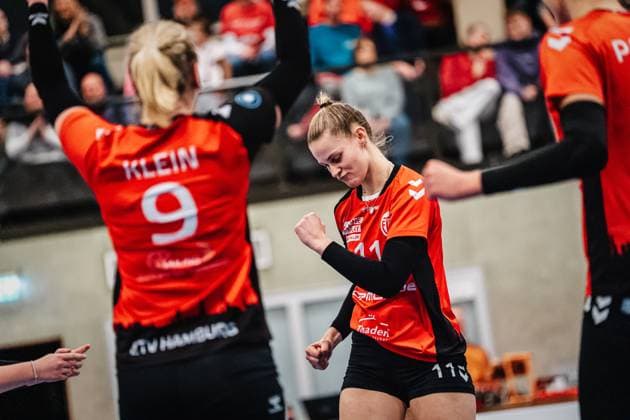 Volleyball Women Season 2024 2025 2 Volleyball Bundesliga Women Pro ETV Hamburg vs Allbau Volleys Essen 22 02 2025 Svea Frobel 11, ETV Hamburg Jubel Hamburg Lokstedter Steindamm 52 Hamburg Germany
