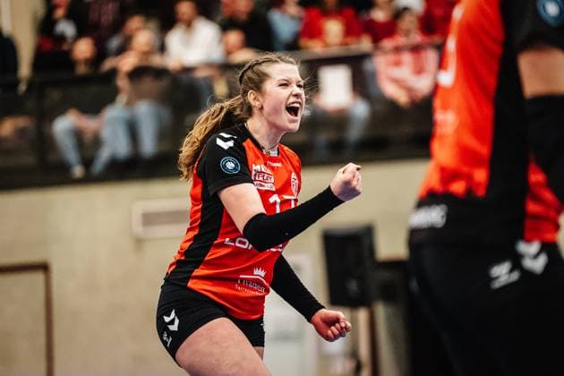 Volleyball Women Season 2024 2025 2 Volleyball Bundesliga Women Pro ETV Hamburg vs Allbau Volleys Essen 22 02 2025 Louisa Krams 17, ETV Hamburg jubelt Hamburg Lokstedter Steindamm 52 Hamburg Germany