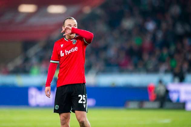 22 02 2025 Soccer, 2024 2025, 2 Bundesliga, 21 Matchday, Hannover 96 SC Paderborn 07 Lars Gindorf Hannover DFL REGULATIONS PROHIBIT ANY USE OF PHOTOGRAPHS AS IMAGE SEQUENCES AND OR QUASI VIDEO Hannover Lower Saxony Germany Heinz von Heiden Arena
