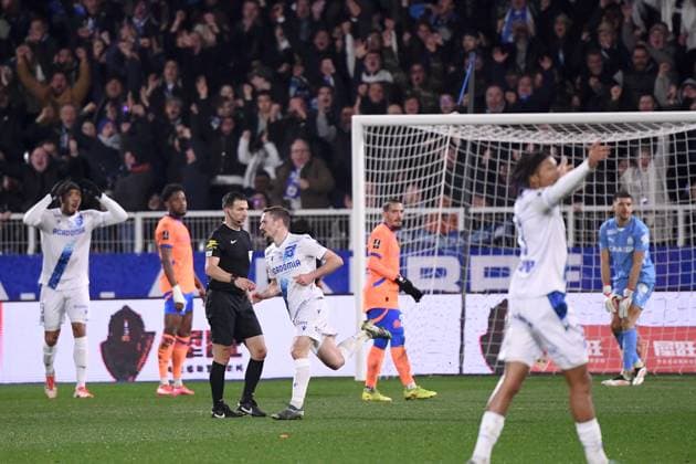 AJ Auxerre v Olympique de Marseille - Ligue 1 McDonald s 2024 2025 10 Gaetan PERRIN (aja) during the Ligue 1 McDonald s match between Auxerre and Marseille at Stade Abbe Deschamps on February 22, 2025 in Auxerre, France. Auxerre France  Copyright: xFEPx 776286372