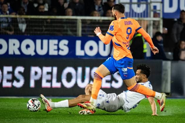 FOOTBALL :AJ Auxerre vs Olympique de Marseille - Ligue 1 - JournÃ e 23 - 21 02 2025 Amine Gouiri (OM) Jubal (AJ Auxerre) AuxerreFrance  Copyright: xBaptistexAutissierx