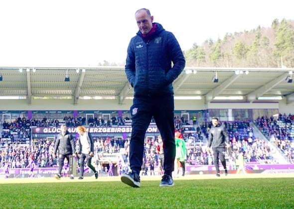 Coach Heiko Herrlich Unterhaching Football 3 Liga 2024 25 FC Erzgebirge Aue SpVgg Unterhaching 1 0 am 22 2 2025 Erzgebirge Aue SpVgg Unterhaching