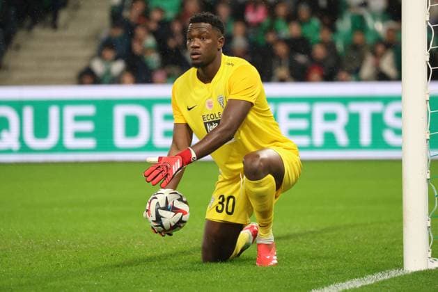 Ligue 1 : Saint-Etienne vs Angers Thierry LARRET MAXPPP. Football. Ligue 1 Mc Donald s. Association Sportive Saint-Etienne vs Angers. Stade Geoffroy Guichard, Saint-Etienne (42) le 22 fevrier 2025. Yahia FOFANA (ANG) SAINT-ETIENNE (42) STADE STADE GEOFRROY-GUICHARD LOIRE AUVERGNE RHONE-ALPES FRANCE  Copyright: xThierryxLARRET MAXPPPxThierryxLARRETx TL_20250222_2025 0804625660st