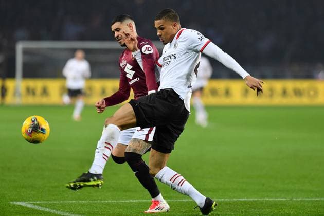 CALCIO - Serie A - Torino FC vs AC Milan Antonio Sanabria of Torino FC and Malick Thiaw of AC Milan during Serie A 2024 25 match between Torino FC and of AC Milan at Olimpico Grande Torino Stadium on February 22, 2025 in Turin, Italy - ph Giuliano Marchisciano Turin Italy  Copyright: xIPAxSport ABACAx