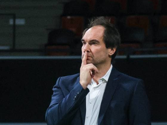 Skeptical Herrschings co-coach Max HAUSER Volleyball Bundesliga, Herrsching Lueneburg Volleyball Bundesliga, WWK Volleys Herrsching SVG Lüneburg 0 3, main round, season 2024 2025, on 22 02 2025 in Munich, B M W P A R K, Germany Source Copyright Credit Oryk HAIST xVOLLEYBALL-HERRSCHING-LUENEBURGx