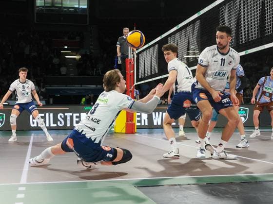 Lueneburgs 3 WRIGHT Volleyball Bundesliga, Herrsching Lueneburg Volleyball Bundesliga, WWK Volleys Herrsching SVG Lüneburg 0 3, main round, season 2024 2025, on 22 02 2025 in Muenchen, B M W P A R K, Germany Source Copyright Credit Oryk HAIST xVOLLEYBALL-HERRSCHING-LUENEBURGx