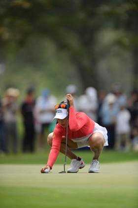 LPGA, Golf Damen Thailand 2025 Patty Tavatanakit of Thailand lines up a putt during round 4 of the Honda LPGA Thailand 2025 at Siam Country Club Old Course on February 23, 2025, in Pattaya, Chonburi, Thailand. Pattaya Chonburi Thailand  Copyright: xVachiraxVachirax originalFilename:kalong-lpgathai250223_npIrb.jpg