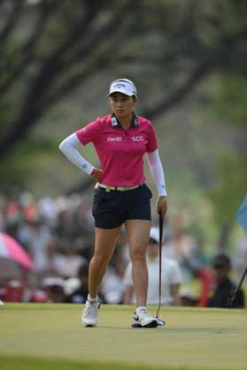 LPGA, Golf Damen Thailand 2025 Jeeno Thitikul of Thailand looks on during round 4 of the Honda LPGA Thailand 2025 at Siam Country Club Old Course in Pattaya, Chonburi, Thailand, on February 23, 2025. Pattaya Chonburi Thailand  Copyright: xVachiraxVachirax originalFilename:kalong-lpgathai250223_nphup.jpg
