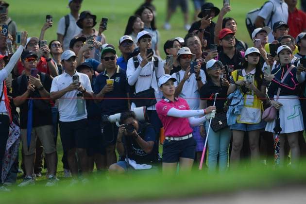 LPGA, Golf Damen Thailand 2025 Jeeno Thitikul of Thailand plays her approach shot during round 4 of the Honda LPGA Thailand 2025 at Siam Country Club Old Course in Pattaya, Chonburi, Thailand, on February 23, 2025. Pattaya Chonburi Thailand  Copyright: xVachiraxVachirax originalFilename:kalong-lpgathai250223_npUtn.jpg