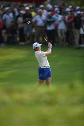 LPGA, Golf Damen Thailand 2025 Akie Iwai of Japan plays her approach shot during round 4 of the Honda LPGA Thailand 2025 at Siam Country Club Old Course in Pattaya, Chonburi, Thailand, on February 23, 2025. Pattaya Chonburi Thailand  Copyright: xVachiraxVachirax originalFilename:kalong-lpgathai250223_npVhu.jpg