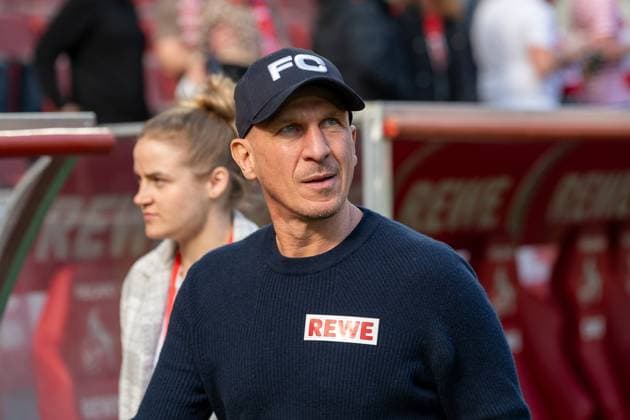 23 02 2025, Soccer 2 Bundesliga, Season 2024 2025, Matchday 23, 1 FC Koeln Fortuna Duesseldorf at RheinEnergieStadion in Koeln Gerhard Struber 1 FC Koeln, Coach on the way to the interview Important note According to the regulations of the DFL German Football League and the DFB German Football Association, it is prohibited to use or have used photographs taken in the stadium and or of the match in the form of sequential images and or video-like photo series Photo Kirchner Media Thomas Haesler Copyright: xKirchner-Media ThomasxHaeslerx