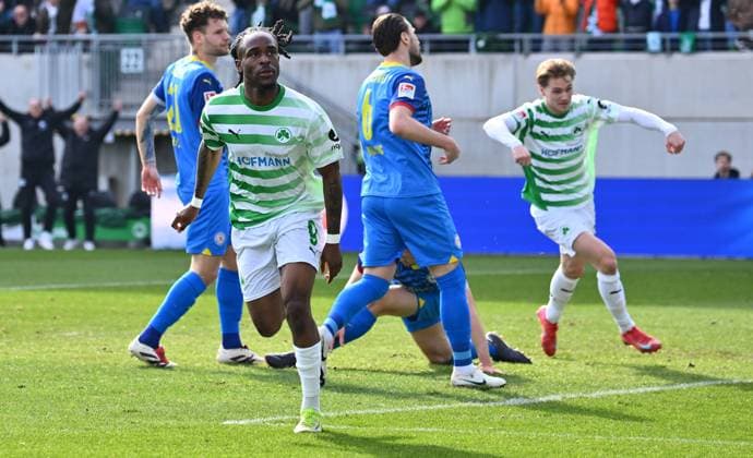 23 02 2025 Soccer Season 2024 2025 2 Soccer Bundesliga 23 Matchday SpVgg Greuther Fürth Kleeblatt BTSV Eintracht Braunschweig Sportfoto Zink xwoxzix DFL regulations prohibit any use of photographs as image sequences and or quasi video only for editorial use Torjubel Jubel Freude nach Treffer Torschuß zum 1 0 durch Noel Futkeu 9, SpVgg Greuther Fürth