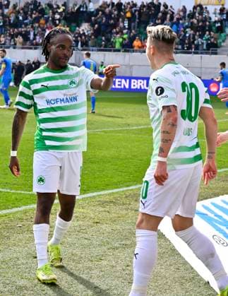 23 02 2025 Soccer Season 2024 2025 2 Soccer Bundesliga 23 Matchday SpVgg Greuther Fürth Kleeblatt BTSV Eintracht Braunschweig Sportfoto Zink xwoxzix DFL regulations prohibit any use of photographs as image sequences and or quasi video only for editorial use Torjubel Jubel Freude nach Treffer Torschuß zum 1 0 durch Noel Futkeu 9, SpVgg Greuther Fürth Noel Futkeu 9, SpVgg Greuther Fürth Felix Klaus 30, SpVgg Greuther Fürth