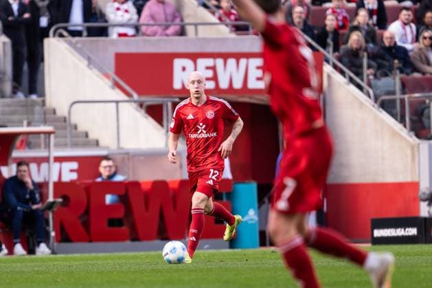 GER, 2 FBL, 1 FC Köln Koeln vs Fortuna Düsseldorf Duesseldorf 23 02 2025, Rheinenergie Stadion, Köln, GER, 2 FBL, 1 FC Köln Koeln vs Fortuna Düsseldorf Duesseldorf In the picture Valgeir Lunddal FriÃ°riksson Frioriksson Fortuna Düsseldorf Fortuna Duesseldorf, 12 single action whole body whole body ball on foot nordphotoxGmbHxx xChristianxSchulze nph000300