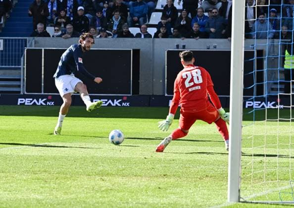 23 02 2025, xsltx, Soccer 2 Bundesliga, SV Darmstadt 98 FC Schalke 04 v l Fraser Hornby SV Darmstadt 98 pushes the ball past Justin Heekeren FC Schalke 04, but only hits the post DFL DFB REGULATIONS PROHIBIT ANY USE OF PHOTOGRAPHS as IMAGE SEQUENCES and or QUASI VIDEO