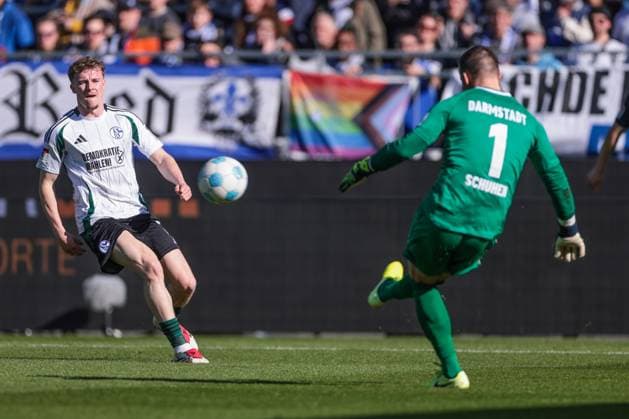 23 02 2025, Soccer, Season 2024 2025, 2 Bundesliga, Matchday 23, SV Darmstadt 98 FC Schalke 04, Derry John Murkin FC Schalke 04 Darmstadt Böllenfalltor Hessen Germany xRHR PHOTO YYx Copyright: RHR-FOTOx RHR-FOTO YY