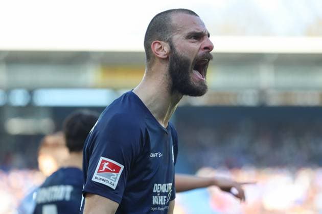 Darmstadt, Germany February 23, 2025 2 Liga 2024 2025 SV Darmstadt 98 vs FC Schalke 04 In the picture Aleksandar Vukotic Darmstadt, 20 angry, angry on the pitch DFL regulations prohibit any use of photographs as image sequences and or quasi video Merck Stadion am Böllenfalltor Hessen Copyright: xFotostandx xUlrichxScherbaumx