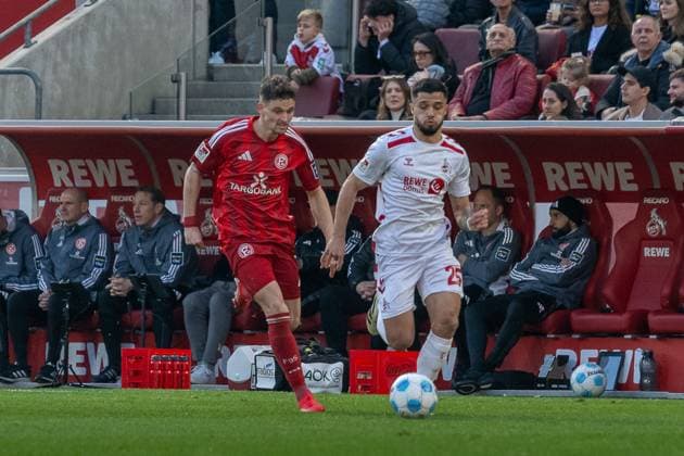 23 02 2025, Soccer 2 Bundesliga, Season 2024 2025, Matchday 23, 1 FC Koeln Fortuna Duesseldorf at RheinEnergieStadion in Koeln duel between Moritz Heyer Fortuna Duessledorf, 05 and Jusuf Gazibegovic 1 FC Koeln, 25 Important note In accordance with the regulations of the DFL German Football League and the DFB German Football Association, it is prohibited to utilize or have utilized photographs taken in the stadium or of the match in the form of sequential images or video-like photo series Foto Kirchner Media Thomas Haesler Copyright: xKirchner-Media ThomasxHaeslerx