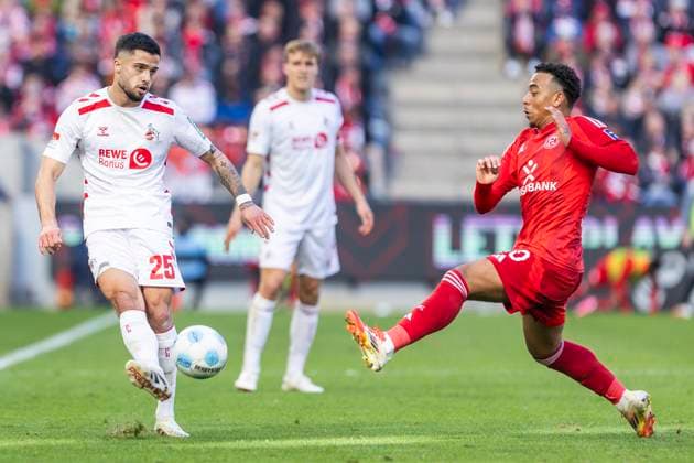 2 Fußball Bundesliga 1 FC Köln Fortuna Düsseldorf, 23 02 2025 Jusuf Gazibegovic 1 FC Köln, 25 , Myron van Brederode Fortuna Düsseldorf, 10 2 Fußball Bundesliga, 1 FC Köln Fortuna Düsseldorf, 23 Spieltag, am 23 02 2025, RheinEnergie Stadion, Köln DFL regulations prohibit any use of photographs as image sequences and or quasi video Copyright: xBEAUTIFULxSPORTS Meuselx