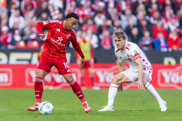 2 Fußball Bundesliga 1 FC Köln Fortuna Düsseldorf, 23 02 2025 Myron van Brederode Fortuna Düsseldorf, 10 , Timo Hübers 1 FC Köln, 4 2 Fußball Bundesliga, 1 FC Köln Fortuna Düsseldorf, 23 Spieltag, am 23 02 2025, RheinEnergie Stadion, Köln DFL regulations prohibit any use of photographs as image sequences and or quasi video Copyright: xBEAUTIFULxSPORTS Meuselx
