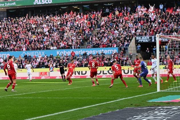 Florian Kainz 1 FC Koeln goal for 1 0 during the 2 Bundesliga match between 1 FC Köln and Fortuna Düsseldorf at RheinEnergieStadion on February 23, 2025 in Cologne, Germany Photo by Ralf Treese DeFodi Images Florian Kainz 1 FC Koeln scores his team™s first goal during the 2 Bundesliga match between 1 FC Köln and Fortuna Düsseldorf at RheinEnergieStadion on February 23, 2025 in Cologne, Germany Photo by Ralf Treese DeFodi Images DFB DFL REGULATIONS PROHIBIT ANY USE OF PHOTOGRAPHS AS IMAGE SEQUENCES AND OR QUASI VIDEO Photo by Ralf Treese DeFodi Images