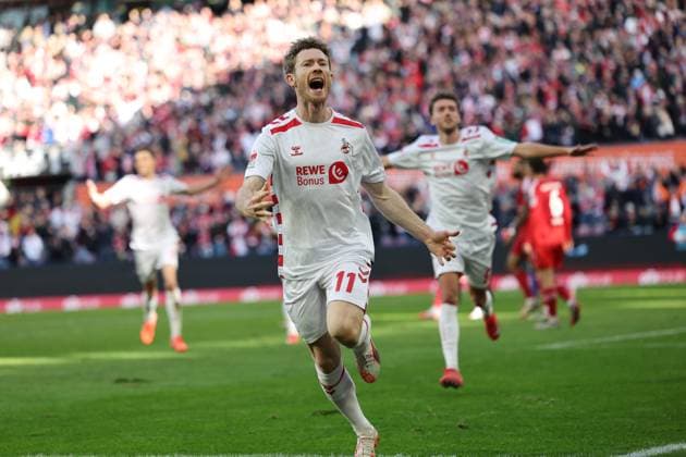 GER, 2 FBL, 1 FC Koeln vs Fortuna Duesseldorf 23 02 2025, Rheinenergie Stadion, Koeln, GER, 2 FBL, 1 FC Koeln vs Fortuna Duesseldorf , in the picture 1 0 for Koeln goal celebration jubilation, goal scorer Florian Kainz FC Koeln 11 , nordphotoxGmbHx xMeuter nph00351