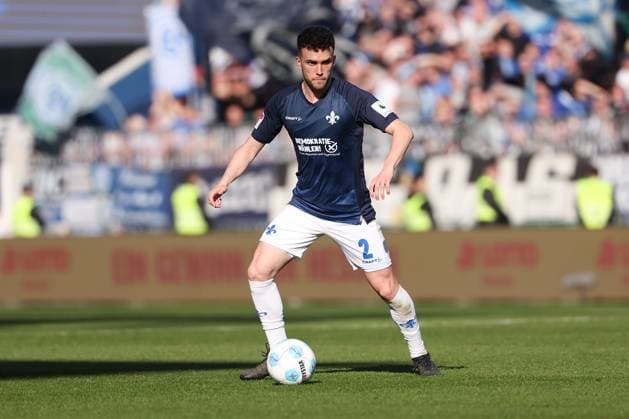 2025 02 23 xJFAx 2 Bundesliga 2024 25 23 Matchday SV Darmstadt 98 FC Schalke 04 v l , Sergio Lopez SV Darmstadt 98 on the ball, cropped image, single image, full body, action, action scene DFL DFB REGULATIONS PROHIBIT ANY USE OF PHOTOGRAPHS as IMAGE SEQUENCES and or QUASI VIDEO Copyright: JoaquimxFerreira
