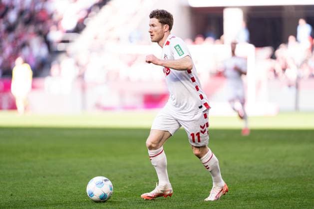 GER, 2 FBL, 1 FC Köln Koeln vs Fortuna Düsseldorf Duesseldorf 23 02 2025, Rheinenergie Stadion, Köln, GER, 2 FBL, 1 FC Köln Koeln vs Fortuna Düsseldorf Duesseldorf In the picture Florian Kainz 1 FC Köln Koeln, 11 single action whole body whole body ball on foot nordphotoxGmbHxx xChristianxSchulze nph000300