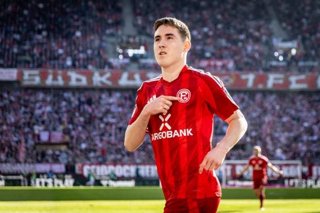 2 Soccer Bundesliga 1 FC Köln Fortuna Düsseldorf, 23 02 2025 Penalty converted and cheering to 1 1 by Isak Bergmann Johannesson Fortuna Düsseldorf, 8 Cologne, 23 02 2025 1 FC Köln Fortuna Düsseldorf 23 Matchday of 2 Soccer Bundesliga , 1 FC Köln Fortuna Düsseldorf at the Rhein Energie Stadion in Cologne DFL REGULATIONS PROHIBIT ANY USE OF PHOTOGRAPHS AS IMAGE SEQUENCES AND OR QUASI VIDEO Copyright: xBEAUTIFULxSPORTS LeahxKohringx