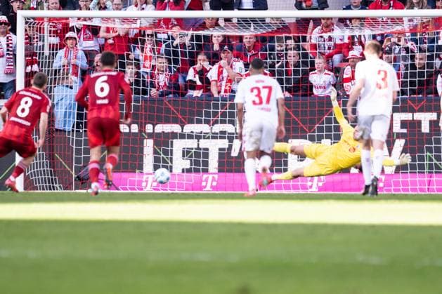 GER, 2 FBL, 1 FC Köln Koeln vs Fortuna Düsseldorf Duesseldorf 23 02 2025, Rheinenergie Stadion, Köln, GER, 2 FBL, 1 FC Köln Koeln vs Fortuna Düsseldorf Duesseldorf In the picture Goal by Ãsak Bergmann Johannesson Isak Johannesson Fortuna Düsseldorf Fortuna Duesseldorf, 8 to 1 1 nordphotoxGmbHxx xChristianxSchulze nph000300