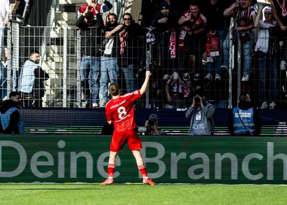 Köln, RheinEnergieStadion, 23 02 2025 Johannesson Isak Bergmann of Duesseldorf celebrates scoring the 1 1 goal during the 2 Bundesliga match 1 FC Koeln vs Fortuna Duesseldorf