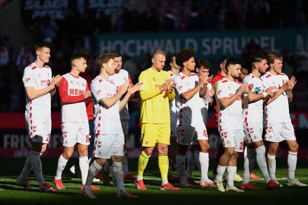 Player 1 FC Koeln gestures, gestures during the 2 Bundesliga match between 1 FC Köln and Fortuna Düsseldorf at RheinEnergieStadion on February 23, 2025 in Cologne, Germany Photo by Ralf Treese DeFodi Images Player 1 FC Koeln gestures during the 2 Bundesliga match between 1 FC Köln and Fortuna Düsseldorf at RheinEnergieStadion on February 23, 2025 in Cologne, Germany Photo by Ralf Treese DeFodi Images DFB DFL REGULATIONS PROHIBIT ANY USE OF PHOTOGRAPHS AS IMAGE SEQUENCES AND OR QUASI VIDEO Photo by Ralf Treese DeFodi Images