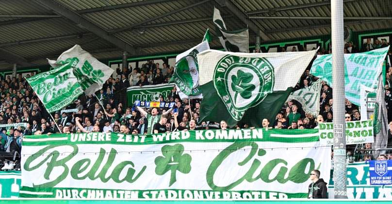 23 02 2025 Soccer Season 2024 2025 2 Soccer Bundesliga 23 Matchday SpVgg Greuther Fürth Kleeblatt BTSV Eintracht Braunschweig Sportfoto Zink xwoxzix DFL regulations prohibit any use of photographs as image sequences and or quasi video only for editorial use Greutherfürthfans Fans Fanblock Kleeblattfans