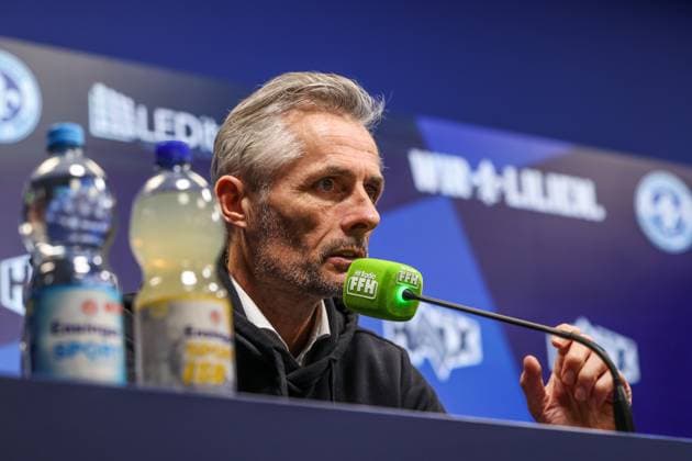 23 02 2025, Football, Season 2024 2025, 2 Bundesliga, Matchday 23, SV Darmstadt 98 FC Schalke 04, Head coach Kees van Wonderen FC Schalke 04 Darmstadt Böllenfalltor Hessen Germany xRHR PHOTO YYx Copyright: RHR-FOTOx RHR-FOTO YY