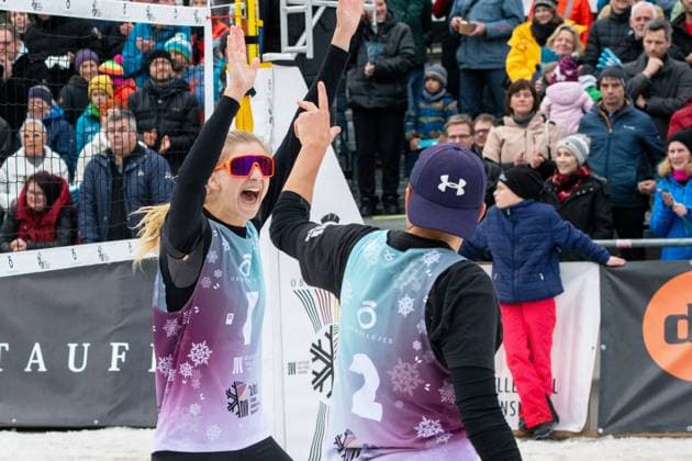 German Snow Volleyball Championships German Snow Volleyball Champions 2025 Nelly Barber, Melanie Gernert, Lydia Scherber from Füchse Berlin Reinickendorf against Michi Henry SV Lohhof , Agantha Leiner SV Lohhof and Eva Schilf TSV Sonthofen Siegeljubel Nelly Barber Oberstaufen Bayern Germany Allgäu