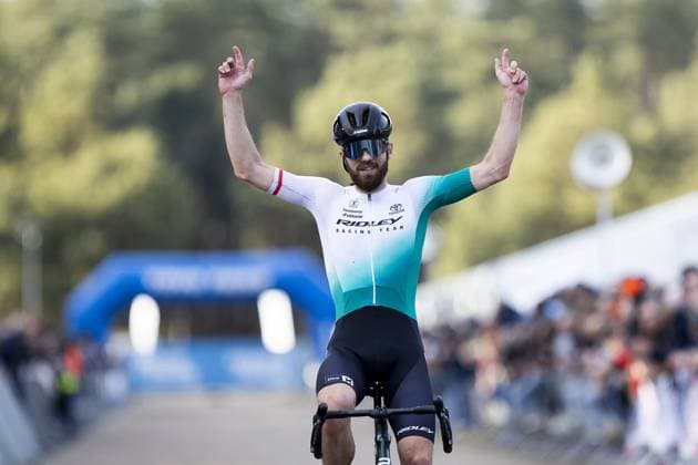 Dutch Joris Nieuwenhuis celebrates after winning the men s elite race at the Sluitingsprijs Oostmalle cyclocross race, Sunday 23 February 2025, in Oostmalle, the last race of the 2024-2025 cyclocross season. KRISTOFxVANxACCOM  x113106376x