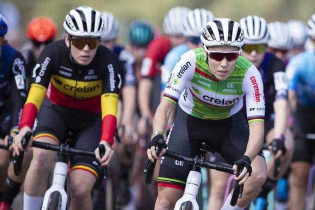 Belgian Marion Norbert Riberolle and Belgian Sanne Cant pictured during the women s elite race at the Sluitingsprijs Oostmalle cyclocross race, Sunday 23 February 2025, in Oostmalle, the last race of the 2024-2025 cyclocross season. KRISTOFxVANxACCOM  x113111311x