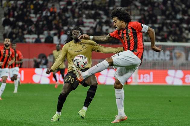 Sport Bilder des Tages FOOTBALL : Nice vs Montpellier - ligue 1 - 23 2 25 Montpellier s forward 70 Edwing Tanguy Coulibaly and Nice™s defender 4 Dante during the during the French L1 football match between Nice (OGCN) and Montpellier (MHSC) at Allianz Riviera Stadium of Nice, south France, on February 23, 2025. NICEFrance  Copyright: xfredxDIDES psnewzx