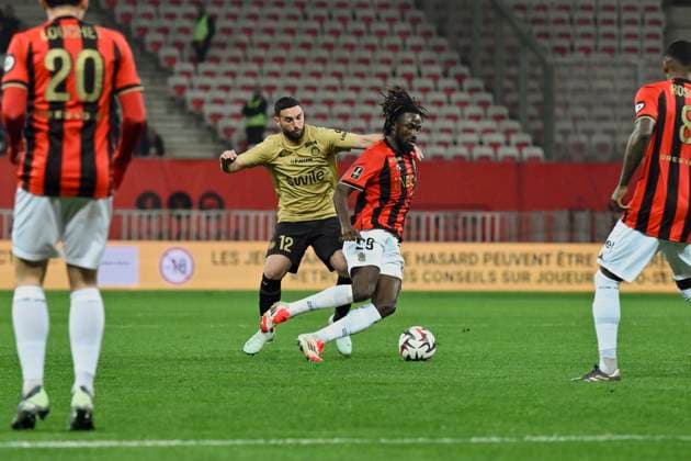 FOOTBALL : Nice vs Montpellier - ligue 1 - 23 2 25 Montpellier s midfielder 12 Jordan Ferri and Nice™s forward 29 Evann Guessand during the during the French L1 football match between Nice (OGCN) and Montpellier (MHSC) at Allianz Riviera Stadium of Nice, south France, on February 23, 2025. NICEFrance  Copyright: xfredxDIDES psnewzx