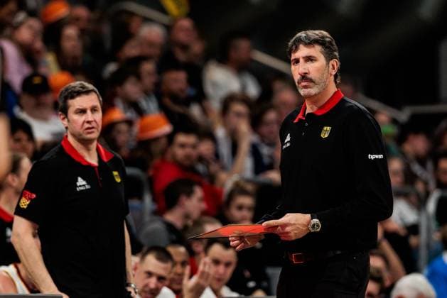 FIBA EuroBasket Qualifiers, Germany Bulgaria 23 02 2025 Alex Mumbru Murcia National Coach Germany FIBA EuroBasket Qualifiers, Germany Bulgaria, Bamberg, brose ARENA on 23 02 2025 Copyright: xBEAUTIFULxSPORTS Wunderlx