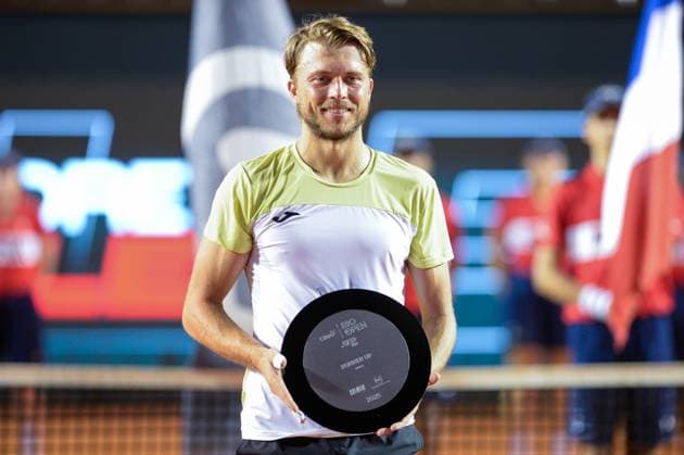 Rio open, etapa do ATP, Tennis Herren world tour 500 Rio de janeiro (rj), 23 02 2025 - rio open atp 500 rj - alexander muller receives the runner-up award during the final of the rio open, a stage of the atp world tour 500, which takes place at the brazilian jockey club in gavea, south zone of rio de janeiro, this sunday, february 23, 2025. (Foto: Clever Felix Thenews2 imago images) SPO  Copyright: xCleverxFelixx