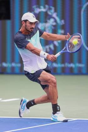 Hady Habib LBN , Dubai Duty Free Tennis Championships, Dubai, U A E Tennis Dubai Tennis Championships 2025 ATP Dubai Duty Free Tennis Stadium Dubai United Arab Emirates 24 February 2025 Copyright: xJuergenxHasenkopfx