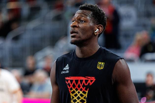 Isaac Bonga Germany, 00 , single picture, single photo, portrait, portraet, warm up, before the match, Germany vs Bulgaria, Basketball, FIBA EuroBasket 2025 Qualifiers, Group D Matchday 6, 23 02 2025 Germany vs Bulgaria, Basketball, FIBA EuroBasket 2025 Qualifiers, Group D Matchday 6, 23 02 2025 Bamberg Copyright: xEibner-Pressefoto G.xSantemizx EP_GSZ