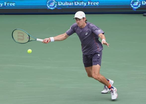 Alex De Minaur AUS , Dubai Duty Free Tennis Championships, Dubai, U A E Tennis Dubai Tennis Championships 2025 ATP Dubai Duty Free Tennis Stadium Dubai United Arab Emirates 25 February 2025 Copyright: xJuergenxHasenkopfx