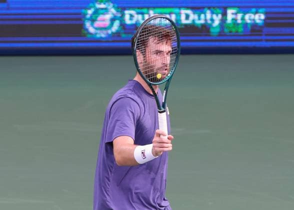 Quentin Halys apologizes, Dubai Duty Free Tennis Championships, Dubai, U A E Copyright: xJuergenxHasenkopfx