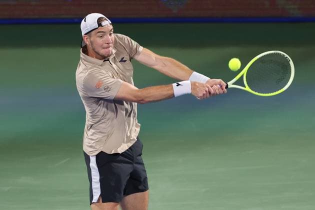 Jan Lennard Struff GER , Dubai Duty Free Tennis Championships, Dubai, U A E Tennis Dubai Tennis Championships 2025 ATP Dubai Duty Free Tennis Stadium Dubai United Arab Emirates 25 February 2025 Copyright: xJuergenxHasenkopfx