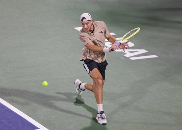 Jan Lennard Struff GER , Dubai Duty Free Tennis Championships, Dubai, U A E Tennis Dubai Tennis Championships 2025 ATP Dubai Duty Free Tennis Stadium Dubai United Arab Emirates 25 February 2025 Copyright: xJuergenxHasenkopfx