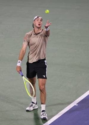 Jan Lennard Struff GER , Dubai Duty Free Tennis Championships, Dubai, U A E Tennis Dubai Tennis Championships 2025 ATP Dubai Duty Free Tennis Stadium Dubai United Arab Emirates 25 February 2025 Copyright: xJuergenxHasenkopfx